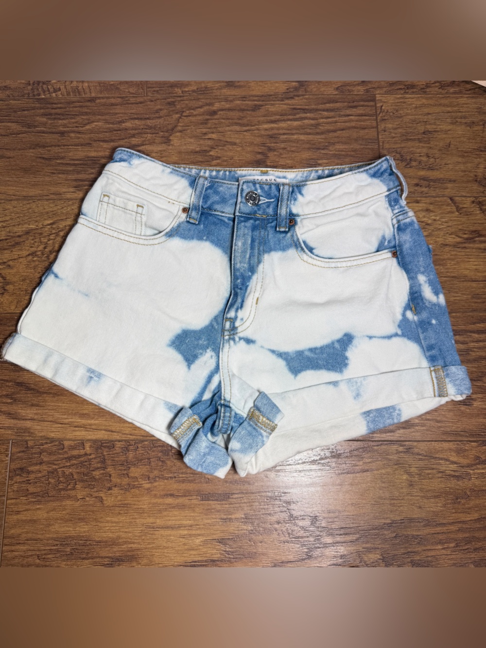 PacSun Size 24 High Rise Mom Shorts Blue White Bleach Wash Cuffed Denim Y2K